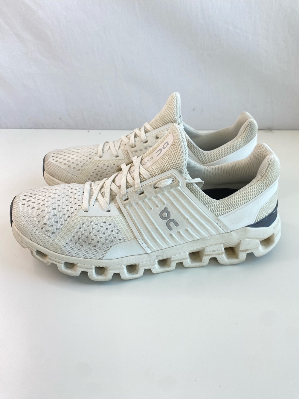 On Running White/ Off White Cloudswift 4 Knit Runner Lace up Shoes size 8 Helion - Picture 4 of 15
